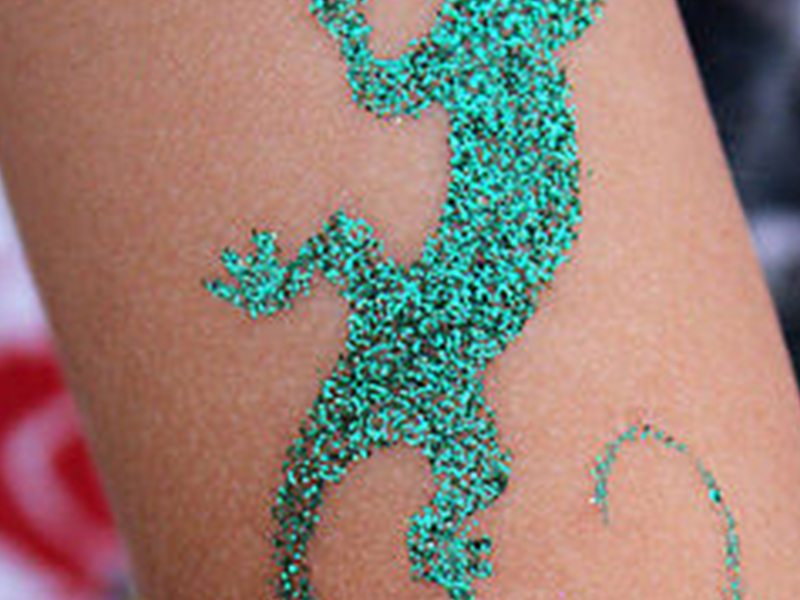Glitter tattoo activity by BounceParkSG