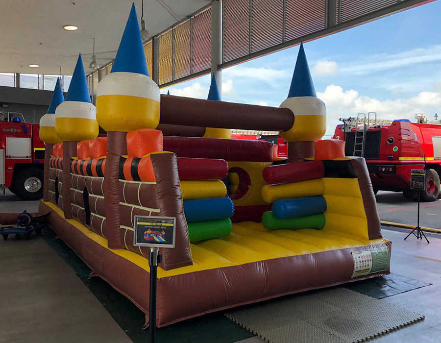 Castle obstacle course bouncy castle by BounceParkSG