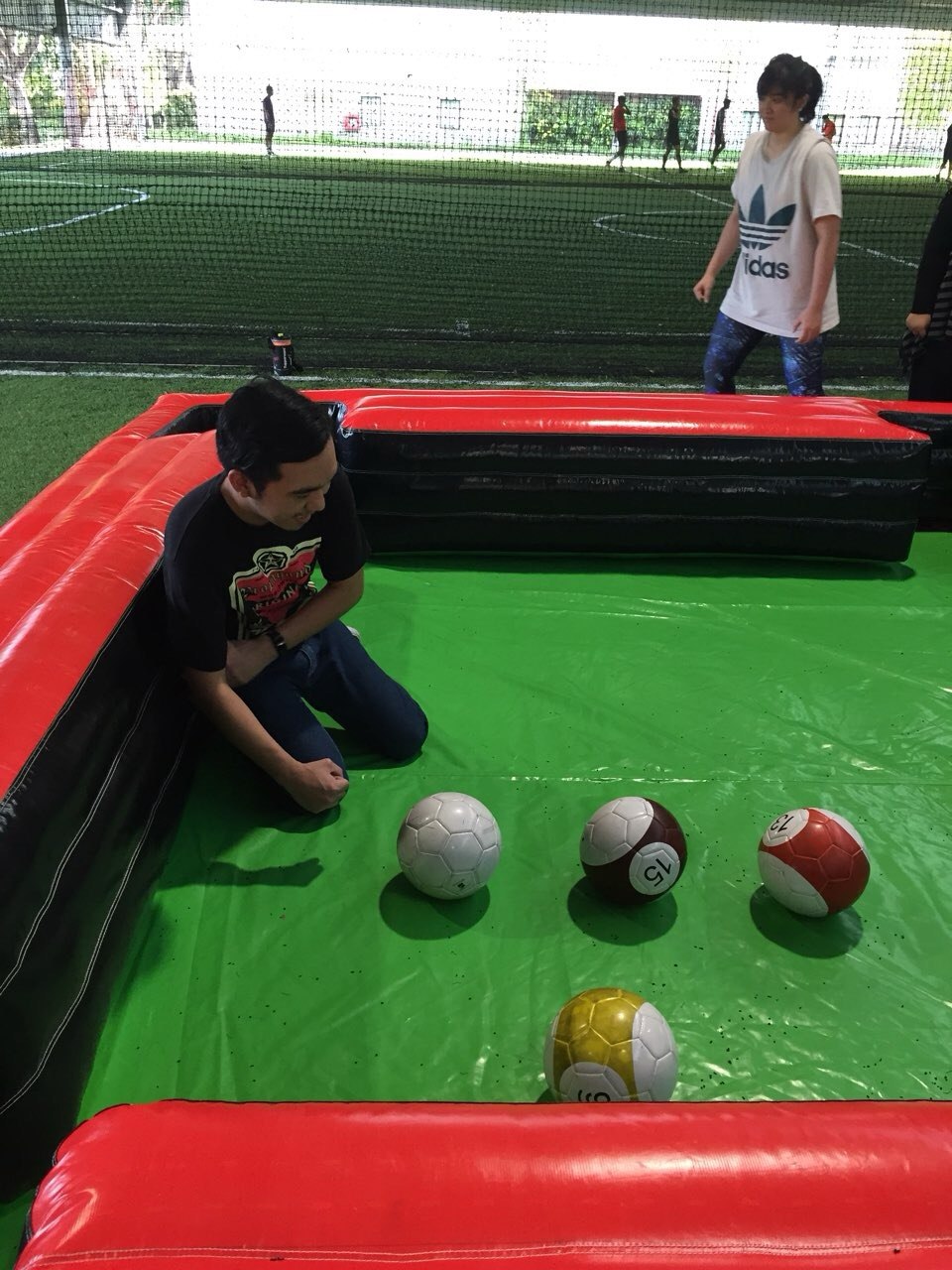 Giant inflatable snooker game
